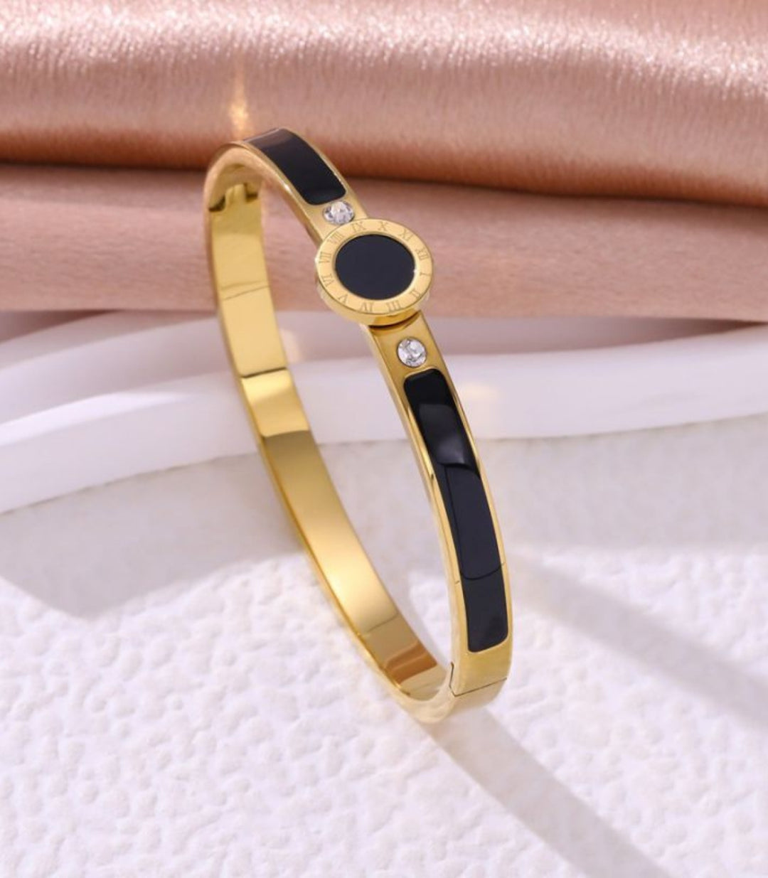 Brazalete Black Roman Numerals