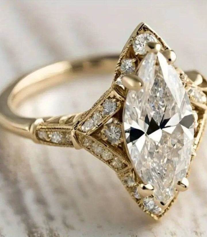 Anillo dorado marquesa 7